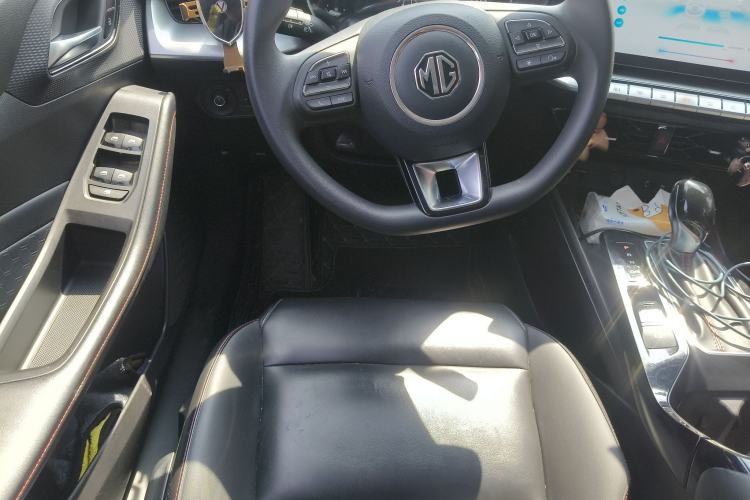 Used MG 5 2021 180 DVVT CVT Youth Luxury Edition
