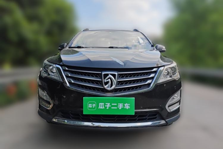 Used Baojun 560 2015 1.8L manual luxury version
