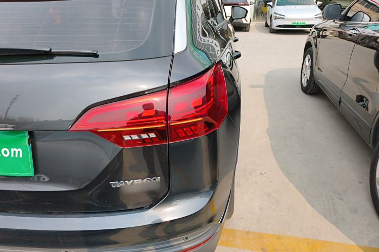 Used Volkswagen Tayron 2019 Teramont Edition 280TSI Two-Wheel Drive Luxury Model China VI Standard Right Rear Taillight