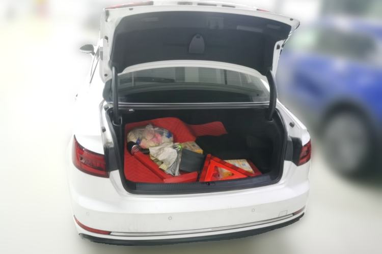 Used Audi A4L 2019 40 TFSI Ambition China VI Trunk