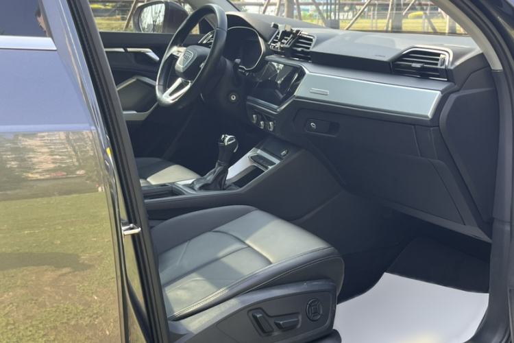 Used Audi Q3 2020 35 TFSI Ambition Style Edition Right Front Seat