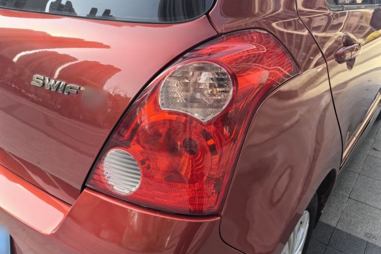 Used Suzuki Swift 2014 1.5L Automatic Fashion Edition
