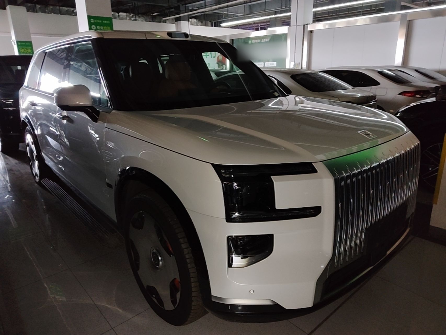 Zeekr 9X 2025 Ultra Edition 70kWh — снимка 12
