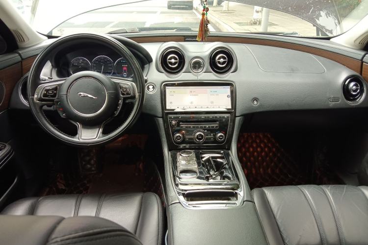 Used Jaguar XJ 2014 XJL 2.0T Two-Wheel-Drive Elegant Business Edition