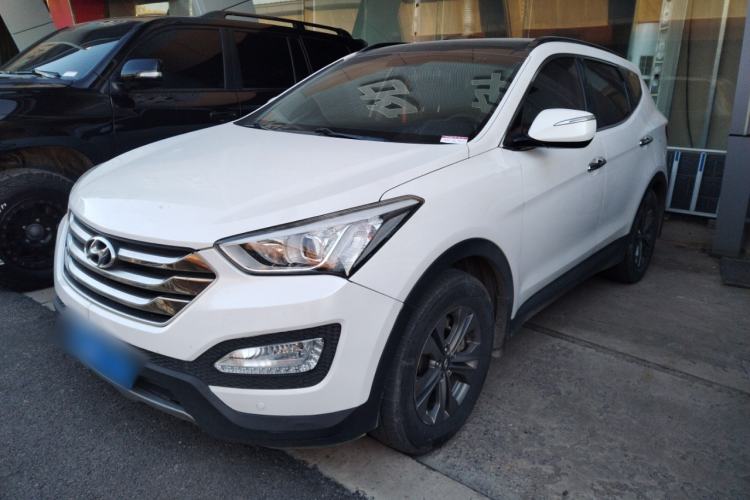 Used Hyundai Santa Fe 2015 2.0T Automatic Two-Wheel Drive Smart Version 5 Seats