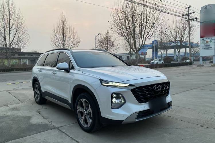 Used Hyundai Santa Fe 2023 Traveler 380T GDi Automatic Two-Wheel Drive GLX Elite Edition
