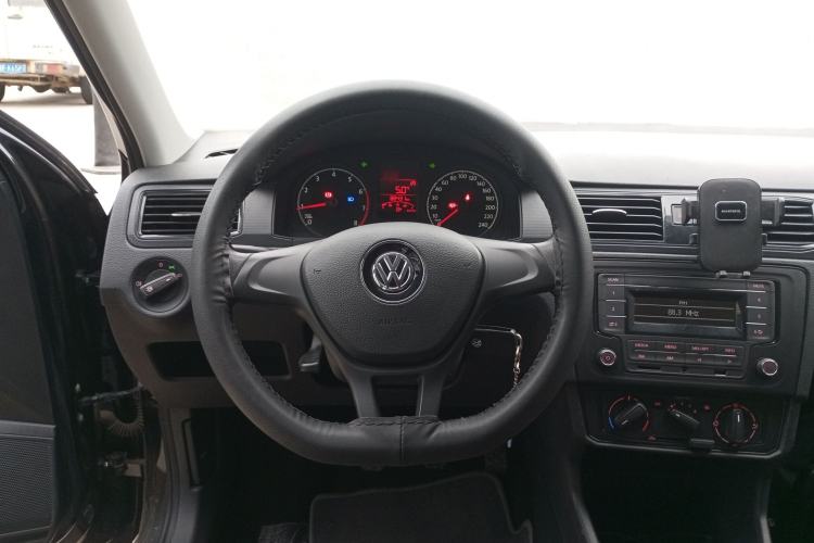 Used Volkswagen Santana 2019 1.5L Manual Fashion Edition China VI Standard
