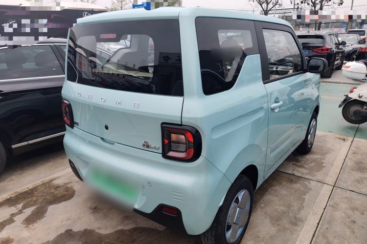 Used Geely Galaxy Panda 2023 Panda Mini 200km Endurance Bear
