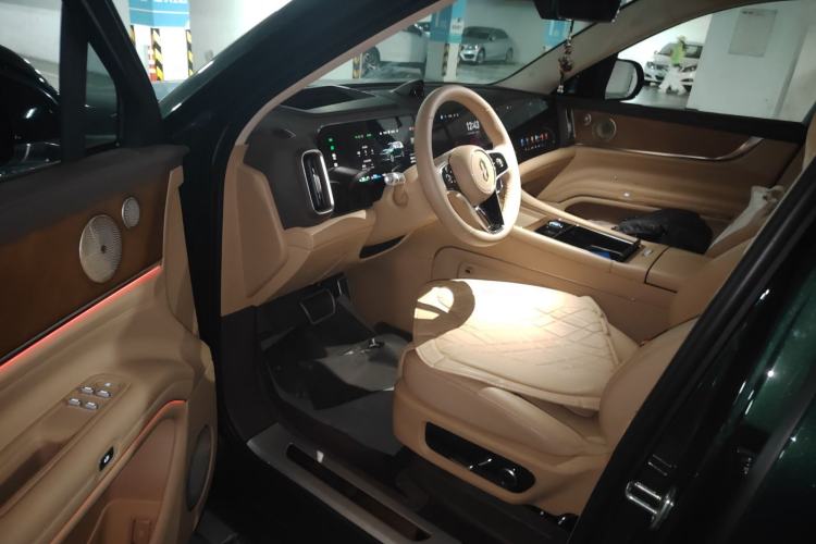 Used Hima AITO M9 2024 Range-Extended Ultra Version 52 kWh 5-Seater Model