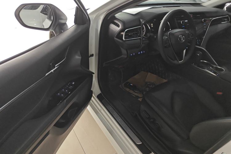 Used Toyota Camry 2019 Revised Version 2.0G Luxury Edition
