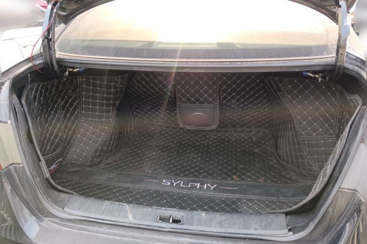 Used Nissan Sylphy 2014 1.6XV CVT Deluxe Edition