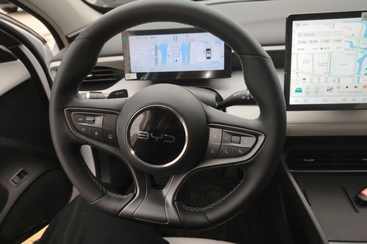 Used BYD Seal 05 DM-i 2025 DM-i Intelligent Drive 120KM Flagship Model Steering Wheel