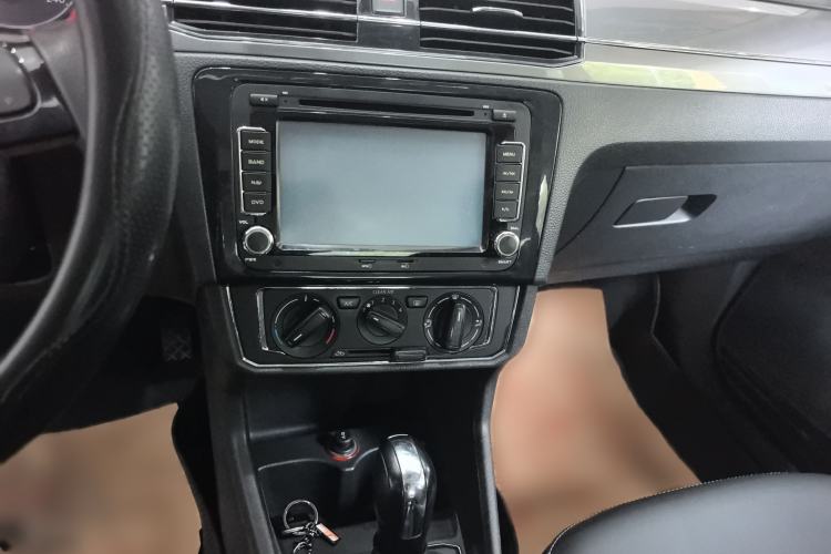 Used Volkswagen Santana 2016 1.6L Automatic Comfort Edition
