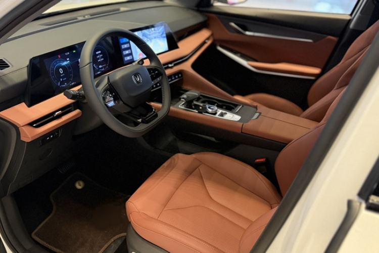 Used CHANGAN CS75 PLUS 2025 Model, 3rd Generation Champion Edition 1.5T Jinghang Version