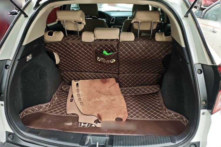 Used Honda Vezel 2017 1.8L CVT Front-Wheel Drive Pioneer Edition Trunk