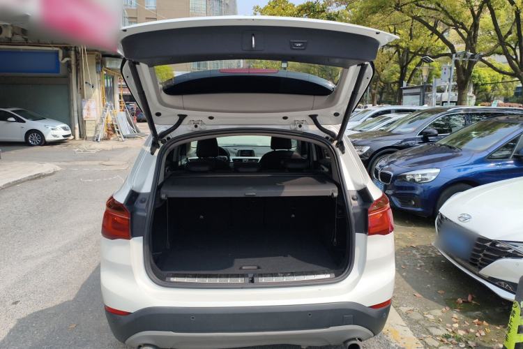 Used BMW X1 2018 sDrive20Li Leading Model
