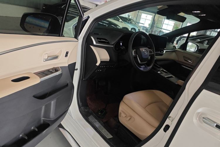 Used Toyota Granvia 2023 2.5L Hybrid Prestige PLUS Edition