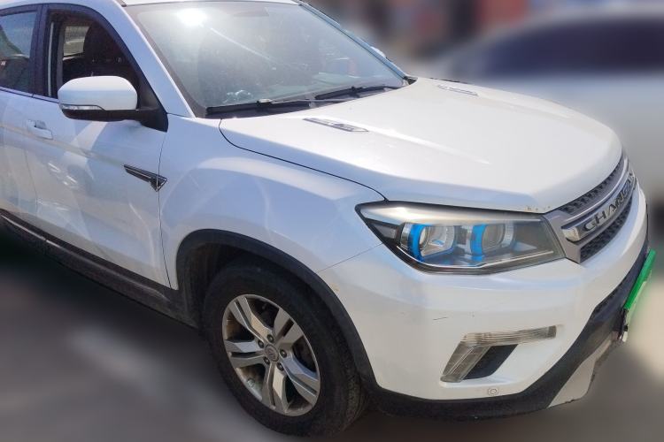 Used CHANGAN CS75 2014 2.0L Manual Luxury Version China IV Standard
