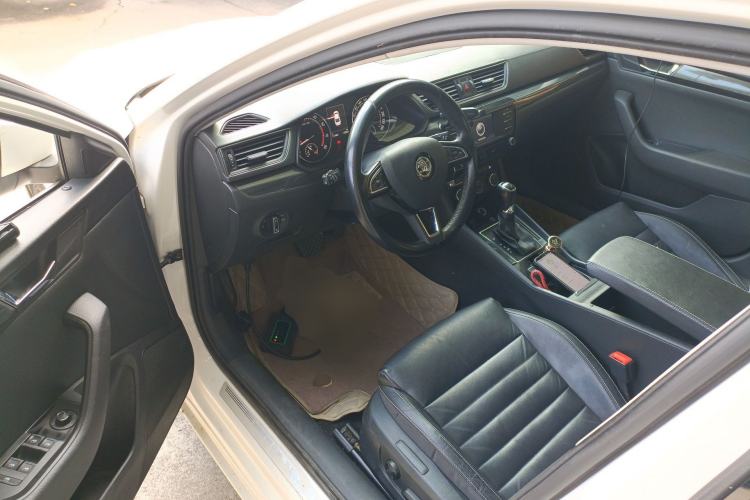 Used Skoda Superb 2016 TSI330 DSG Smart Drive Edition Driver Seat