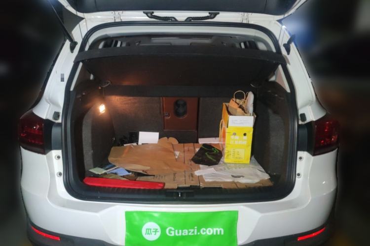 Used Volkswagen Tiguan 2015 2.0 TSI Automatic All-Wheel Drive Luxury Edition Trunk