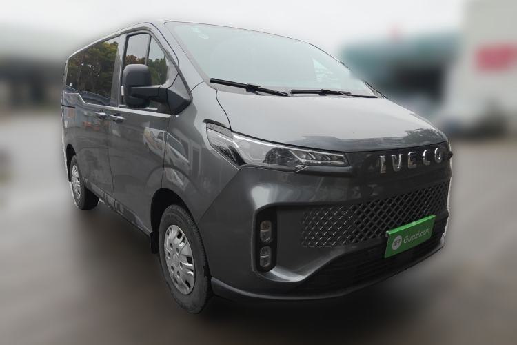 Used Iveco Fidato 2025 C30 Passenger Van 2.0T 93kW Manual – Xingtu Edition
