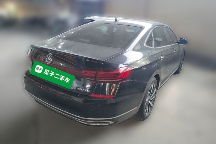 Used Volkswagen Passat 2022 330TSI Starry Luxury Edition Rear Right 45 Deg