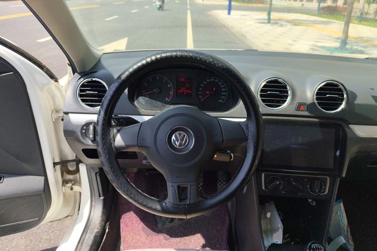 Used Volkswagen Jetta 2015 Zhuihui Edition 1.6L Manual Comfort Model