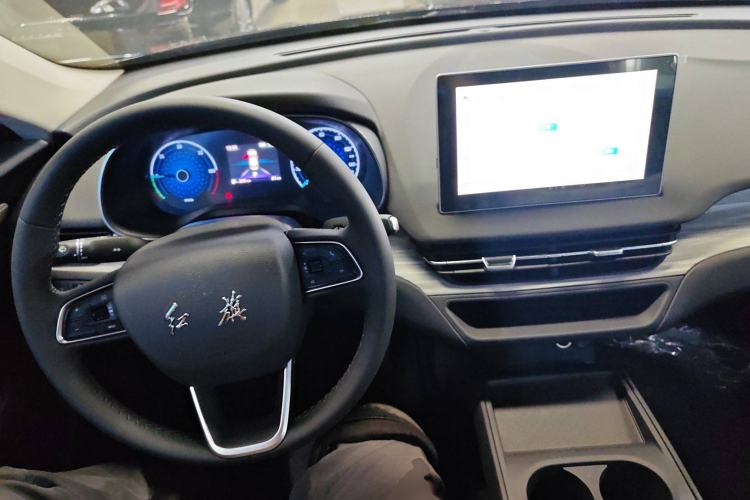 Used Hongqi E-QM5 2025 500km Range Commuter Version
