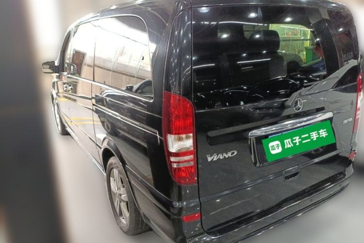 Used Mercedes-Benz Viano 2013 3.0L Comfort Edition Rear Left 45 Deg