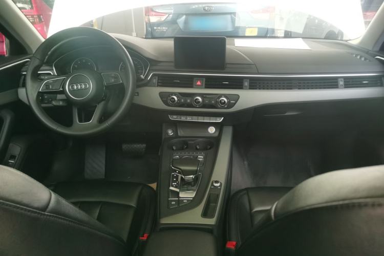 Used Audi A4L 2017 Plus 40 TFSI Ambition Model
