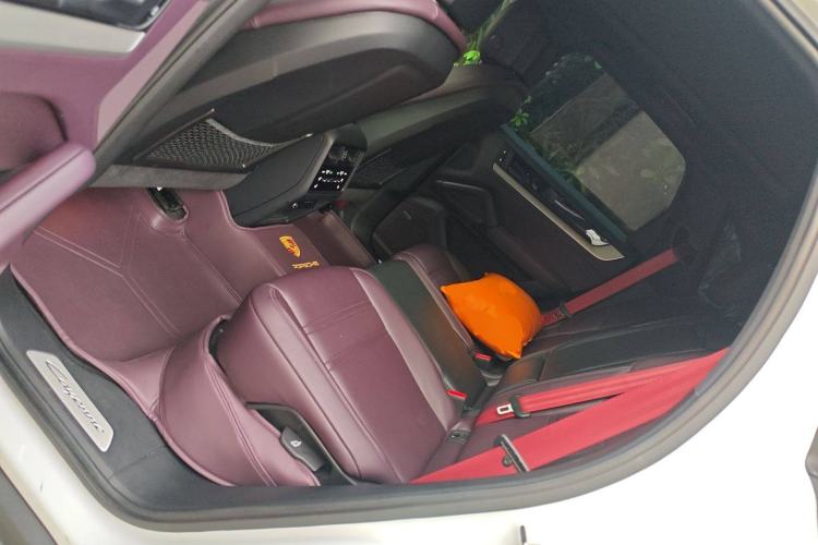 Used Porsche Cayenne 2024 Cayenne 3.0T Left Rear Seat