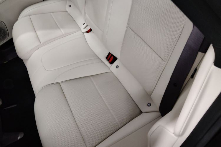 Used Avatr 12 2025 Updated Ultra All-Electric Four-Wheel Drive Left Rear Seat