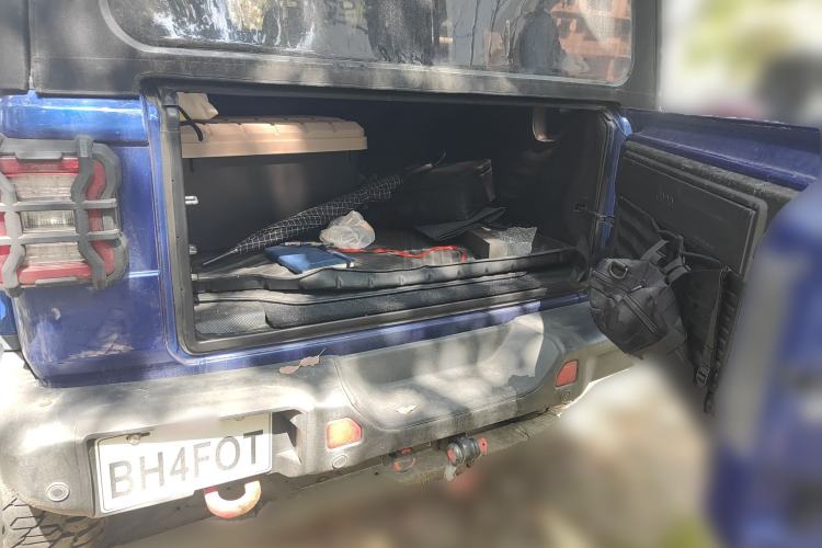 Used Jeep Wrangler 2019 2.0T Sahara Four-Door Version China VI Emission Standard Trunk