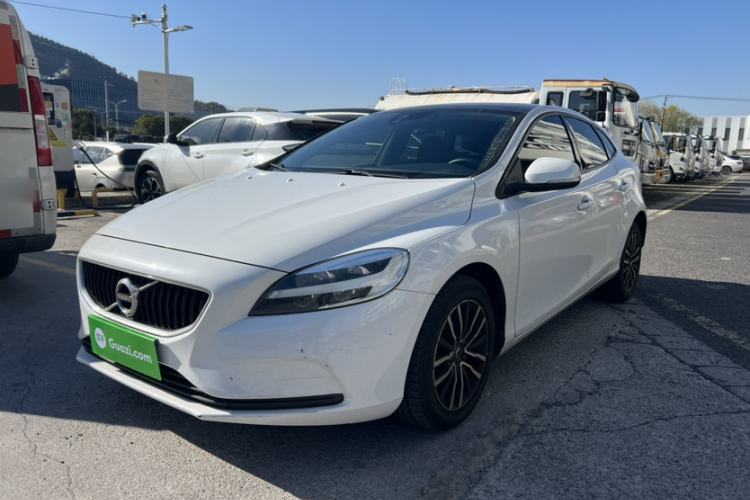 Used Volvo V40 2018 T3 Zhiyi Edition