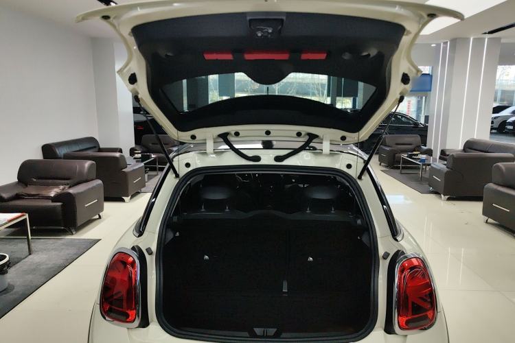 Used MINI MINI 2022 1.5T COOPER Artist
