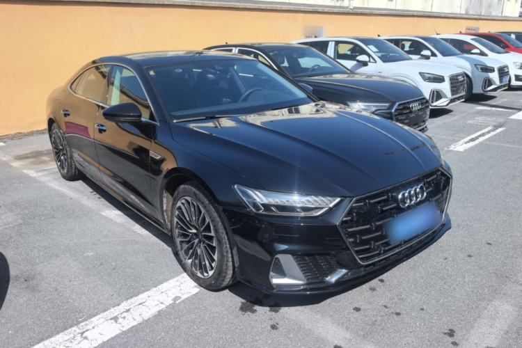 Used Audi A7L 2025 45 TFSI Luxury Edition Front Right 45 Deg