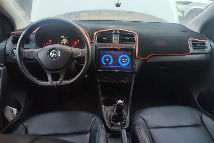 Used Volkswagen Polo 2016 1.4L Manual Fashion Model