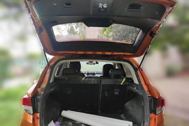 Used Soueast DX3 2016 1.5L Manual Flagship Version Trunk