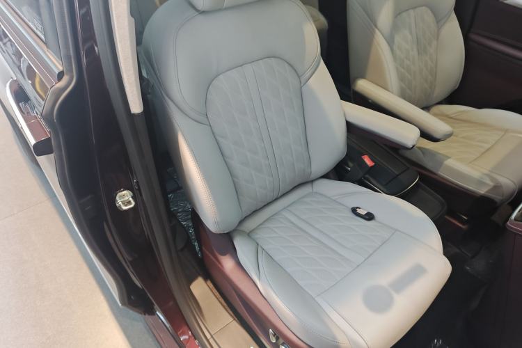 Used Buick GL8 2022 Avenir Aivia Six-Seat Deluxe Edition