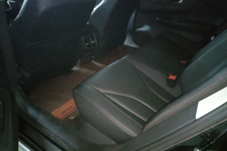 Used Hongqi E-QM5 2022 431 km Charge & Enjoy Edition
