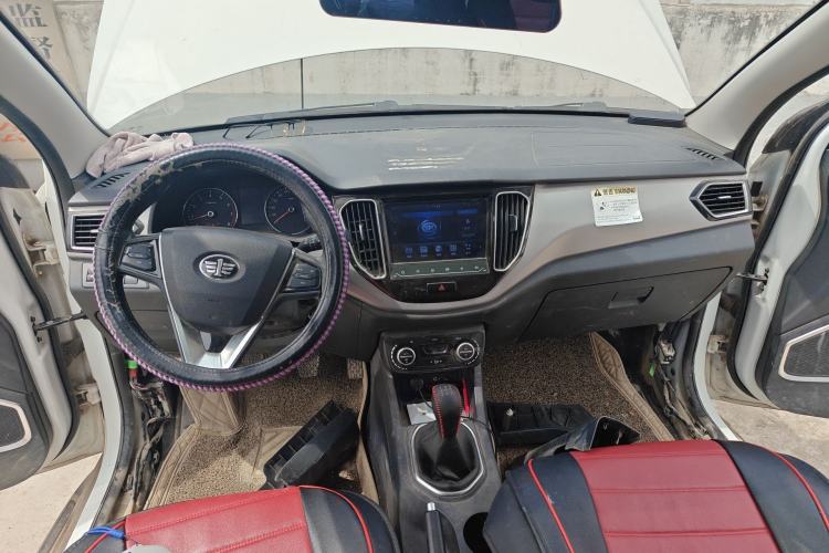 Used FAW Senya R7 2017 1.6L Manual Luxury Model