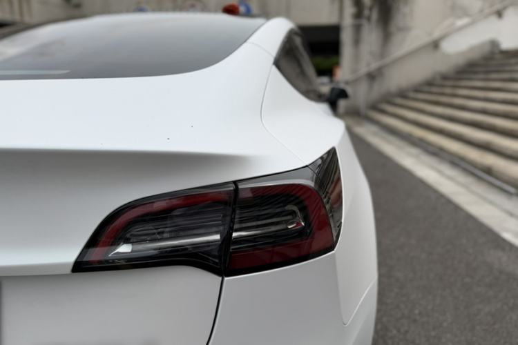 Used Tesla Model 3 2022 Rear-Wheel-Drive Version Exterior 7