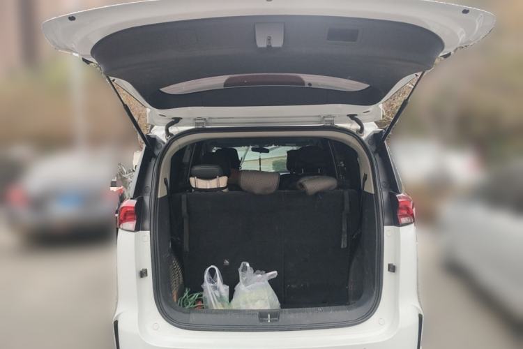 Used SAIC MAXUS G50 2023 1.5T Manual Comfort B Trim Trunk