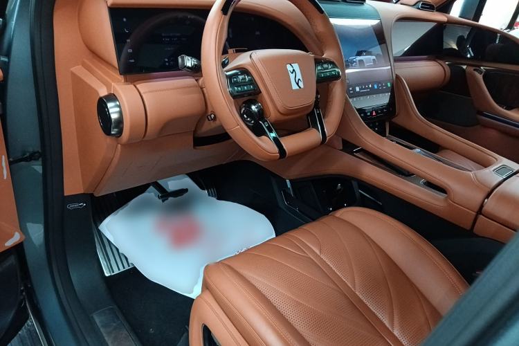 Used Yangwang U8 2023 Luxury Edition Center Console