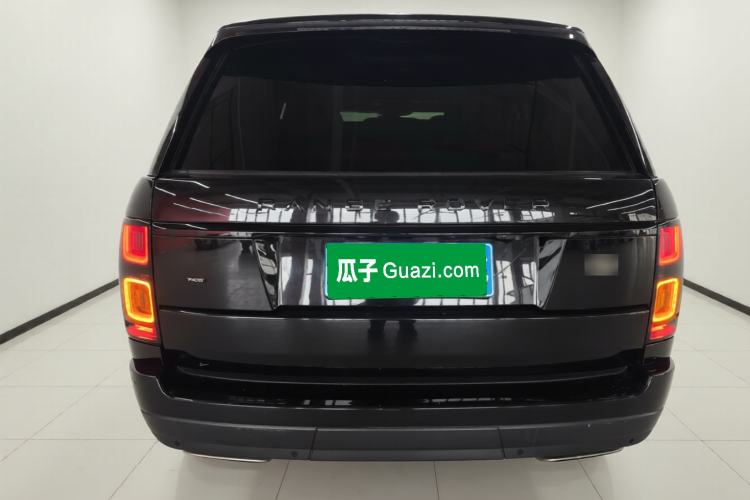 Used Land Rover Range Rover 2022 3.0 L6 400 PS Classic Extended Version