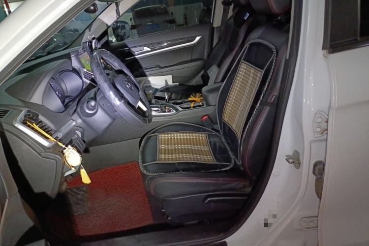 Used Dongfeng Aeolus AX7 2016 2.0L Automatic Zhiyi Trim
