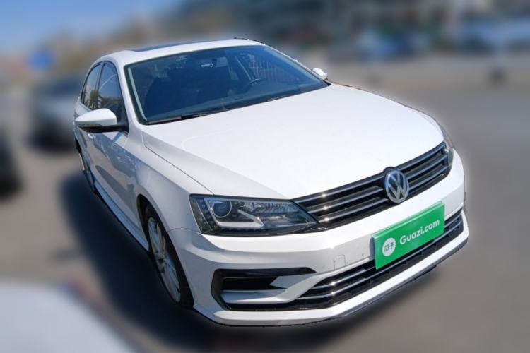 Used Volkswagen Sagitar 2018 280TSI DSG Ignite Edition Front Right 45 Deg