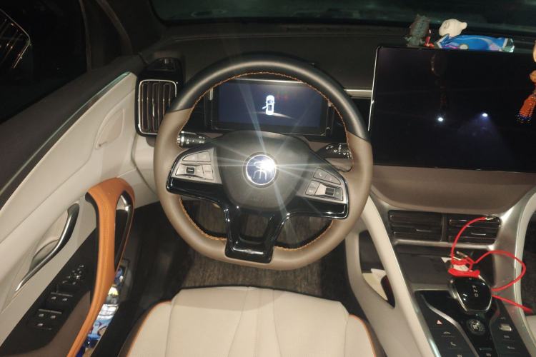 Used BYD Song Pro New Energy 2022 DM-i 110km Flagship Pro Model Steering Wheel