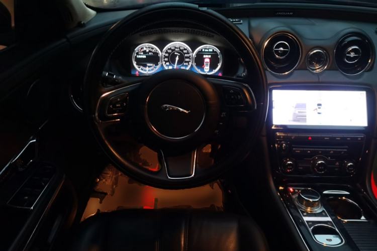 Used Jaguar XJ 2014 XJL 2.0T Two-Wheel-Drive Elegant Business Edition