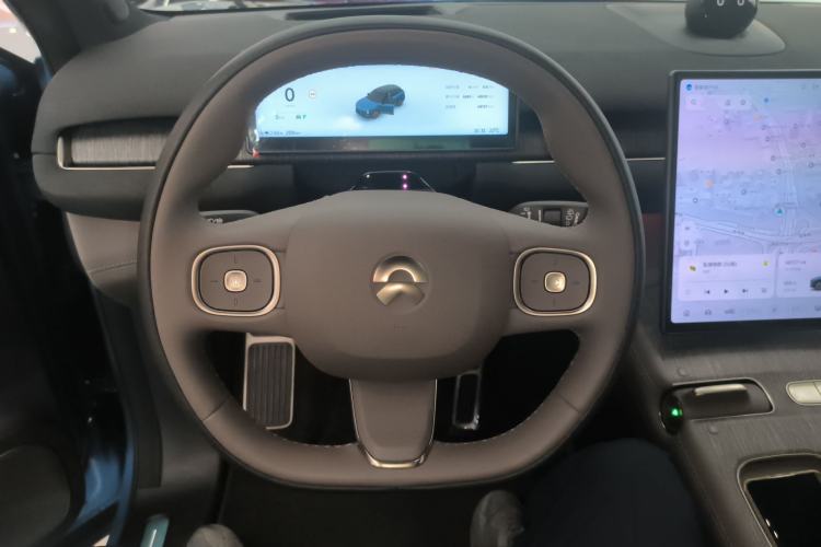Used Nio ES7 2022 75 kWh Steering Wheel
